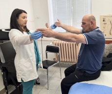 Разказите на двама пациенти: Тромболиза спасява живота и предпазва от парализа автокранист и току-що подала документи за пенсия жена след инсулт